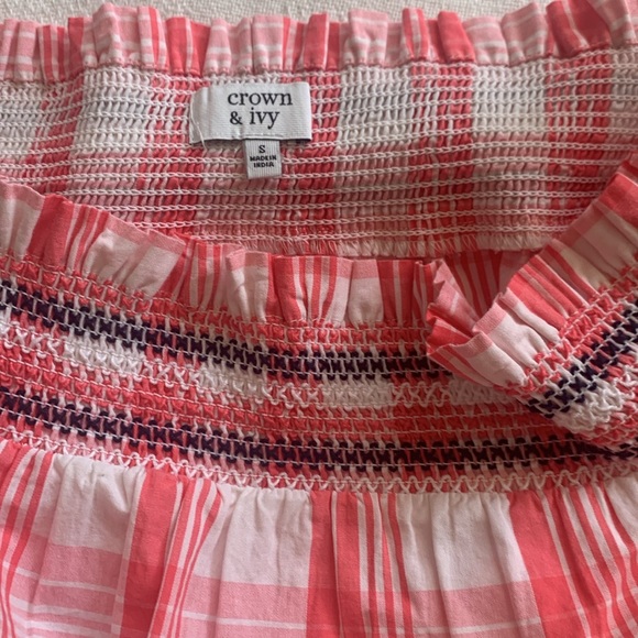 Lot of 4 NWT Cute Crown & Ivy Tops - Picture 8 of 16